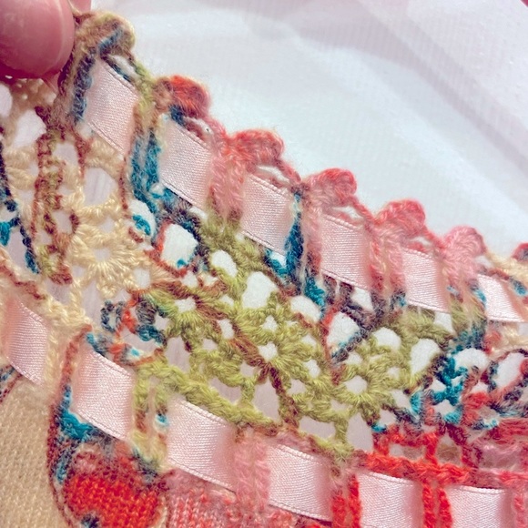 Bergdorf Goodman 100% Cashmere Floral Top Size Small - Picture 4 of 6